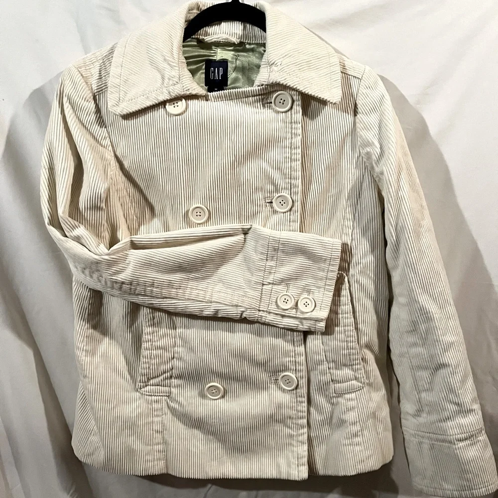 Gap Women’s Fall Jacket.  Size M - Picture 2 of 8